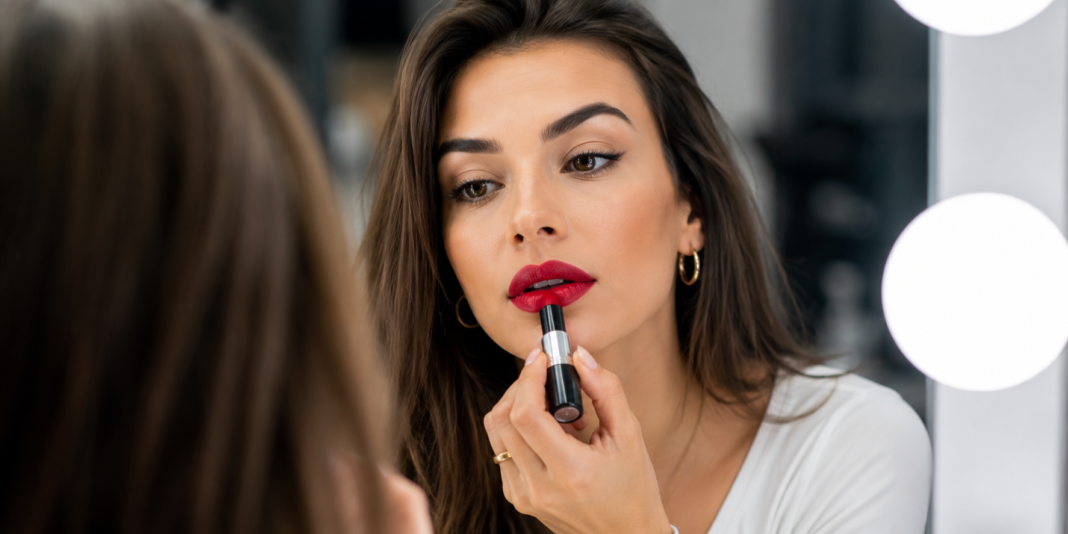 How to Make Your Lipstick Last All Day